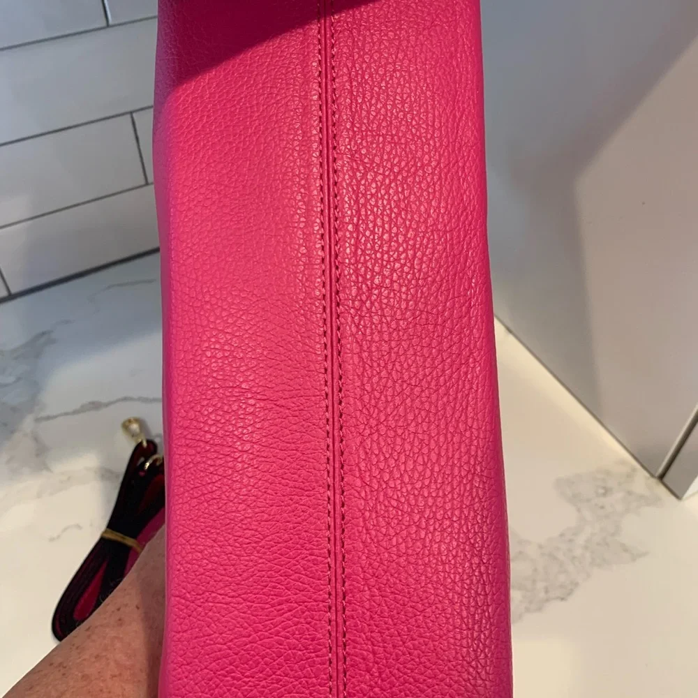 German Fuentes bag, NWT, Hot Pink Leather, Made in Italy, a beauty!